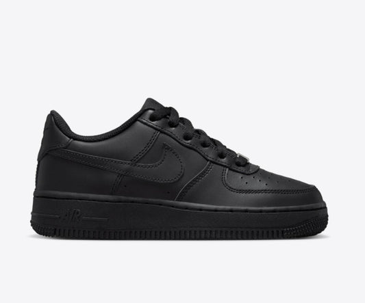 Nike Air Force 1 Low 'Triple Black' – Iconic Style in a Sleek All-Black Finish