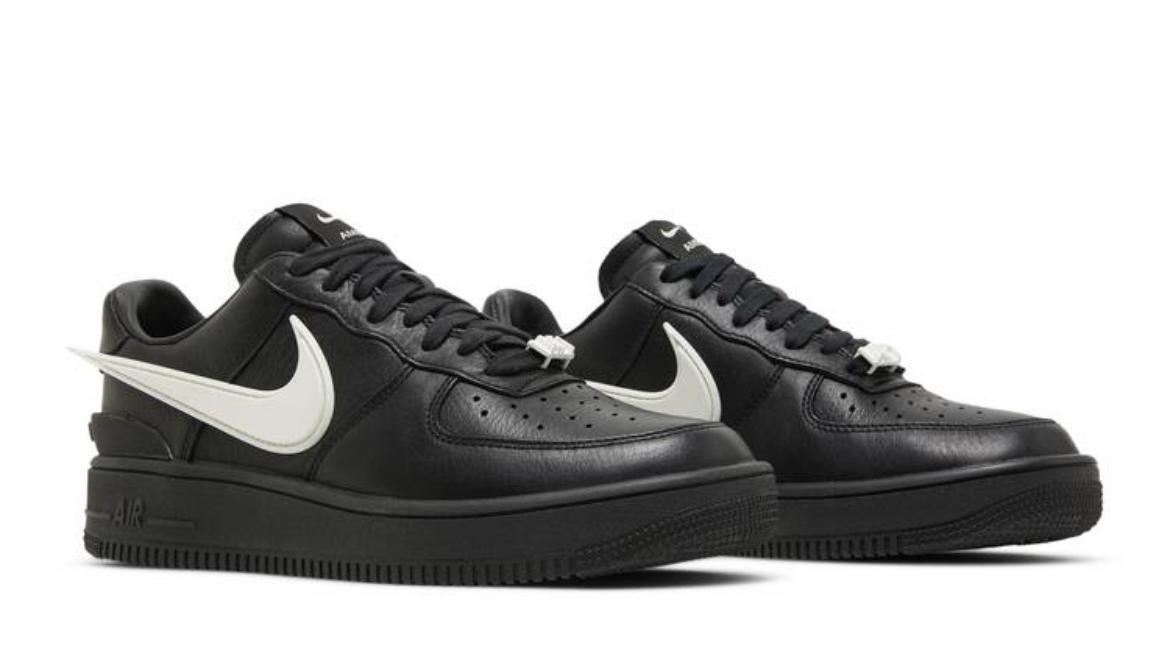 Nike Air Force 1 PLT.AF.ORM - Black/White