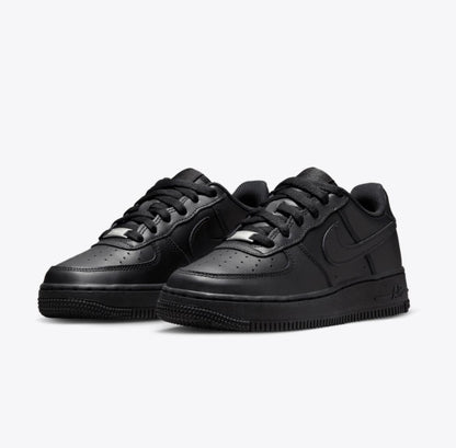 Nike Air Force 1 Low 'Triple Black' – Iconic Style in a Sleek All-Black Finish