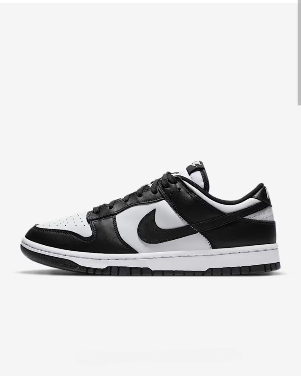 Nike sneakers black and white